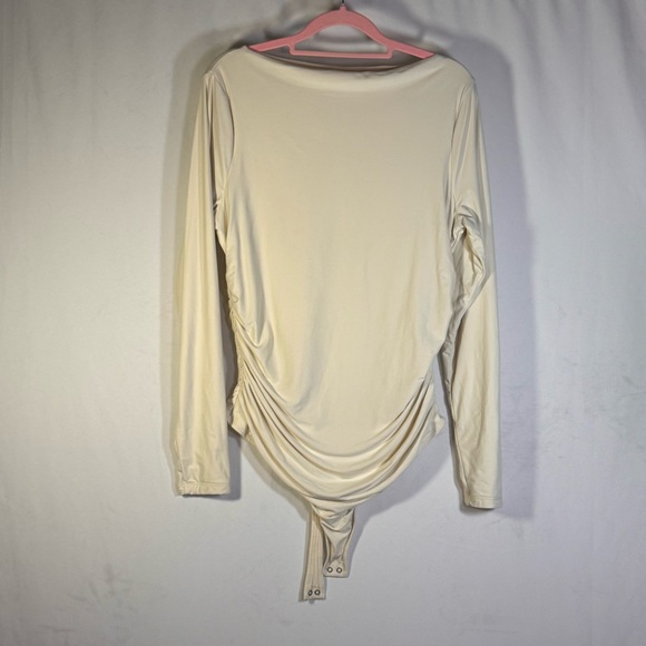 Abercrombie & Fitch Long Sleeve Ruched Bodysuit - Picture 3 of 5